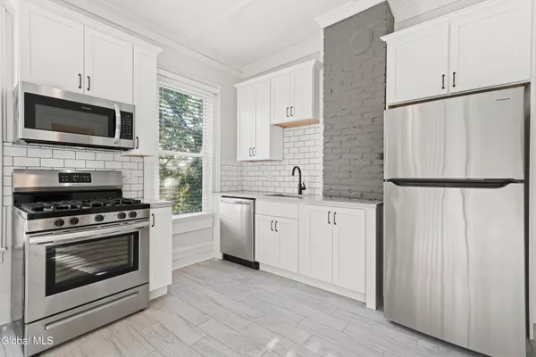 $1,295,000 | 1 Oak Street, Saratoga Springs, NY 12866