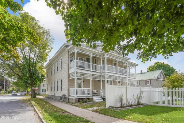 $1,295,000 | 1 Oak Street, Saratoga Springs, NY 12866