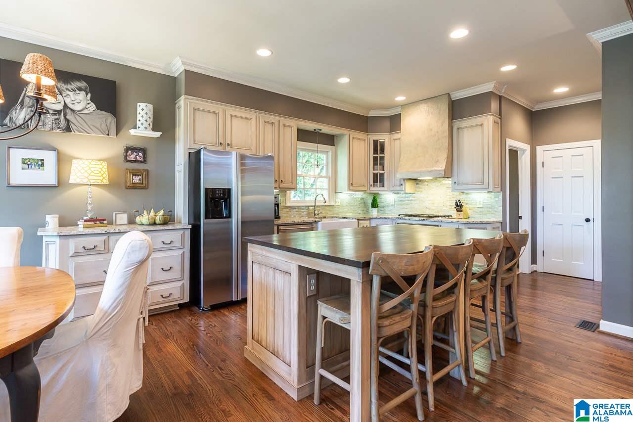 2613 Poplar Post Road Vestavia Hills, AL 35243 - Photo 9 of 50