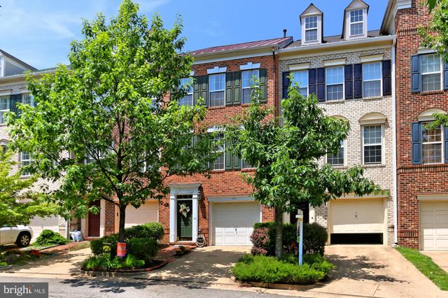 $780,000 | 155 Barrett Place, Alexandria, VA 22304