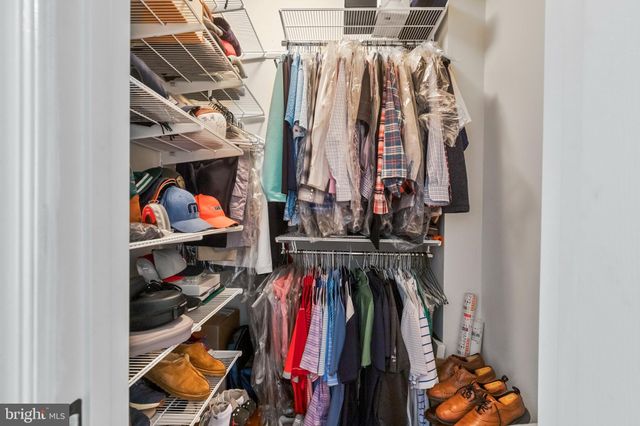 $780,000 | 155 Barrett Place, Alexandria, VA 22304