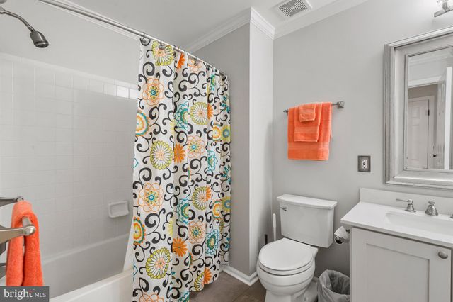 $780,000 | 155 Barrett Place, Alexandria, VA 22304