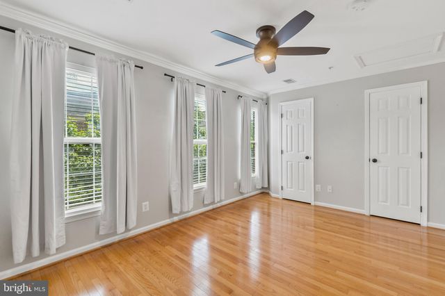 $780,000 | 155 Barrett Place, Alexandria, VA 22304