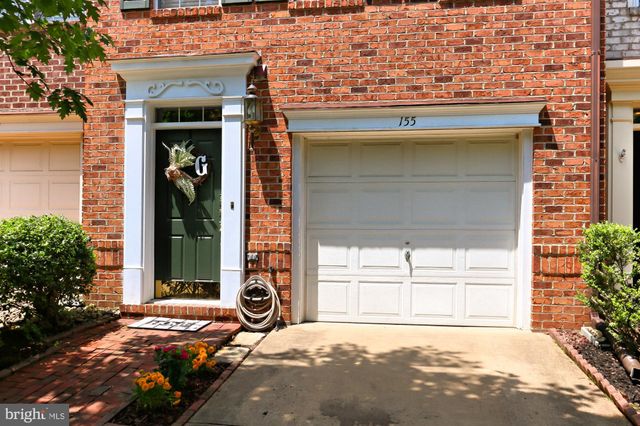 $780,000 | 155 Barrett Place, Alexandria, VA 22304