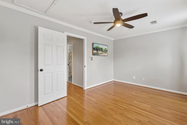 $780,000 | 155 Barrett Place, Alexandria, VA 22304