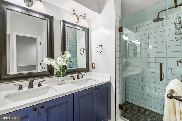 $780,000 | 155 Barrett Place, Alexandria, VA 22304