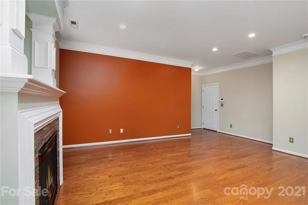 12927 Rothe House Road Charlotte, NC 28273 - Photo 11 of 31 Gallery Image 11