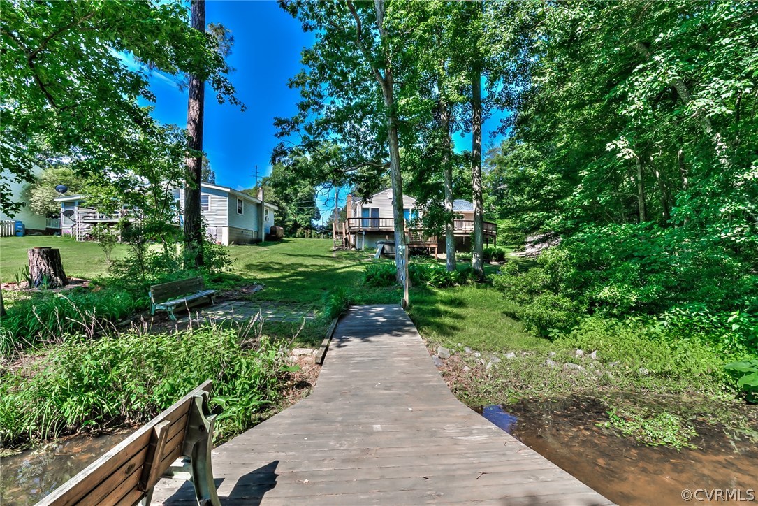 5006 Holly Road Quinton, VA 23141 - Photo 4 of 44 Gallery Image 4