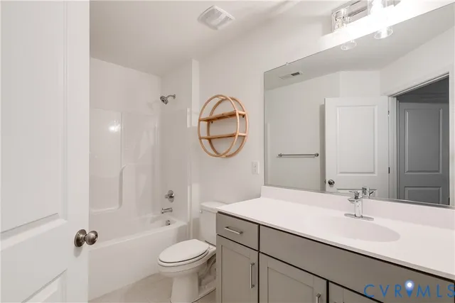 $429,000 | 421 Randolph Vw Drive, Midlothian, VA 23114