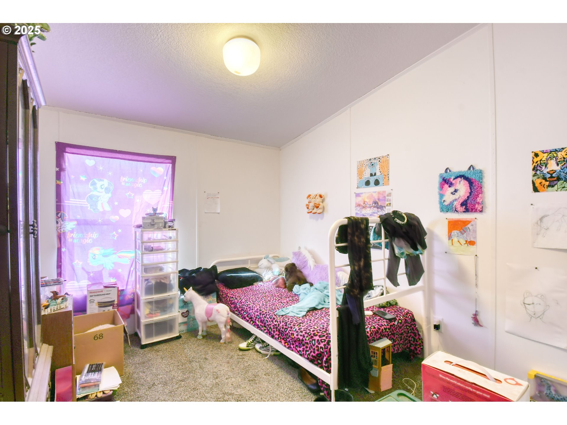 424 East High Street Athena, OR 97813 - Photo 31 of 40 a bedroom with furniture and a bed