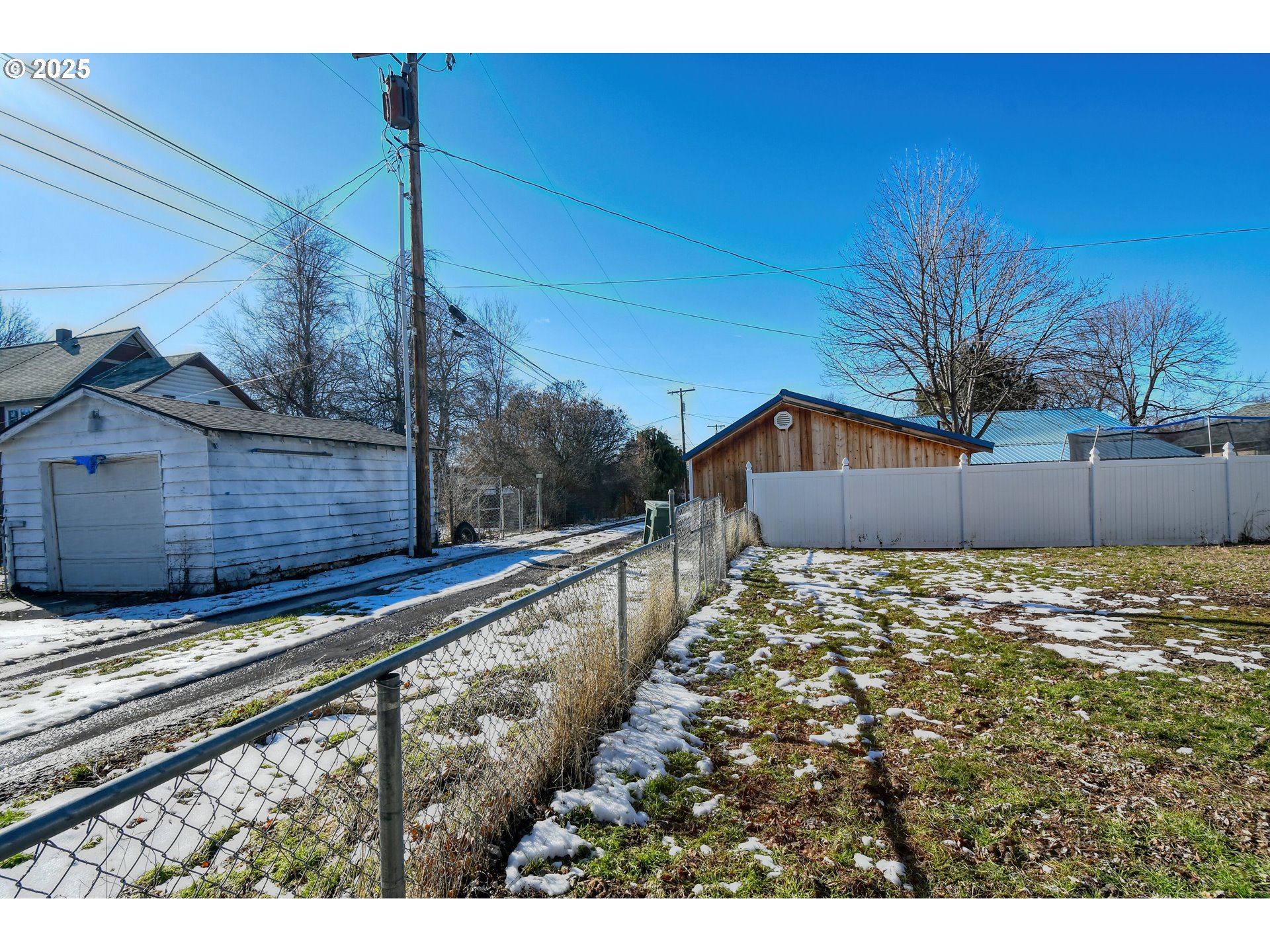424 East High Street Athena, OR 97813 - Photo 38 of 40 a view of a backyard