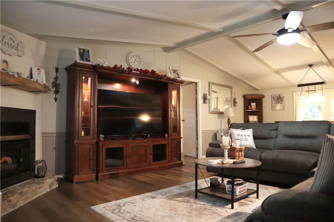 52 Leisure Way Coventry, RI 02816 - Photo 19 of 41 Huge Living Room