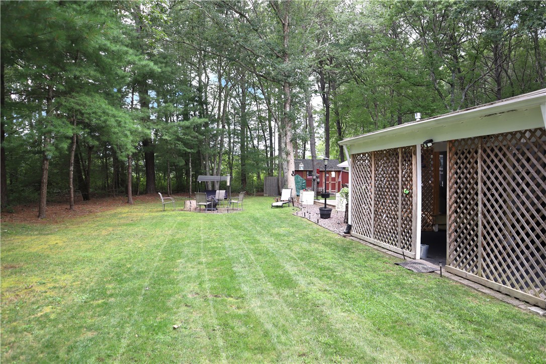 52 Leisure Way Coventry, RI 02816 - Photo 10 of 41 Side Yard