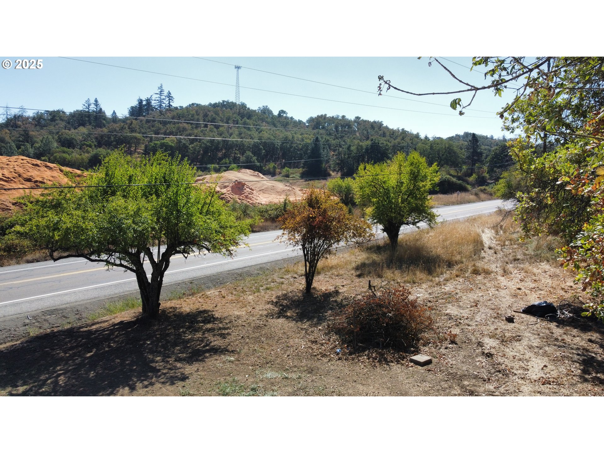 510 Boyer Road Riddle, OR 97469 - Photo 31 of 31 a black and white photo of a lake