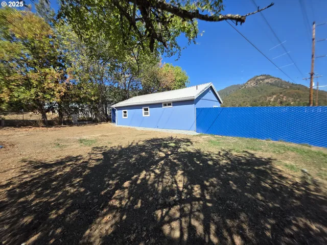 $219,900 | 510 Boyer Road, Riddle, OR 97469