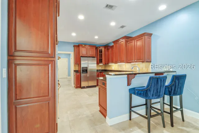 $785,000 | 49 Wax Myrtle Court, Hilton Head Island, SC 29926