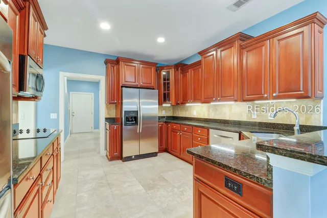 $785,000 | 49 Wax Myrtle Court, Hilton Head Island, SC 29926