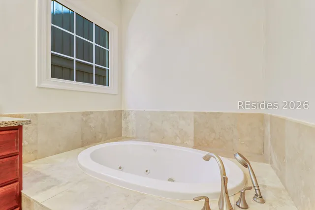 $785,000 | 49 Wax Myrtle Court, Hilton Head Island, SC 29926