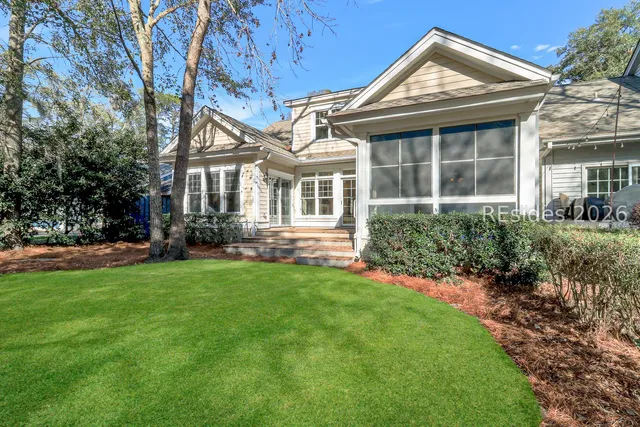 $785,000 | 49 Wax Myrtle Court, Hilton Head Island, SC 29926