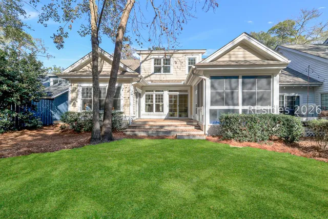 $785,000 | 49 Wax Myrtle Court, Hilton Head Island, SC 29926