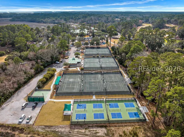 $785,000 | 49 Wax Myrtle Court, Hilton Head Island, SC 29926