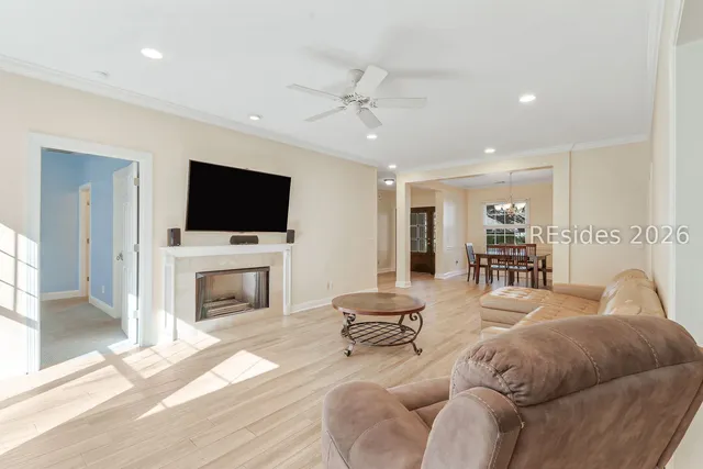 $785,000 | 49 Wax Myrtle Court, Hilton Head Island, SC 29926