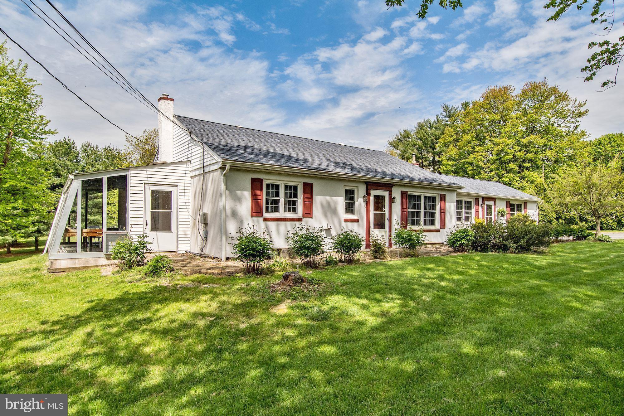 3290 South Manor Road Coatesville, PA 19320 - Photo 3 of 42 Gallery Image 3