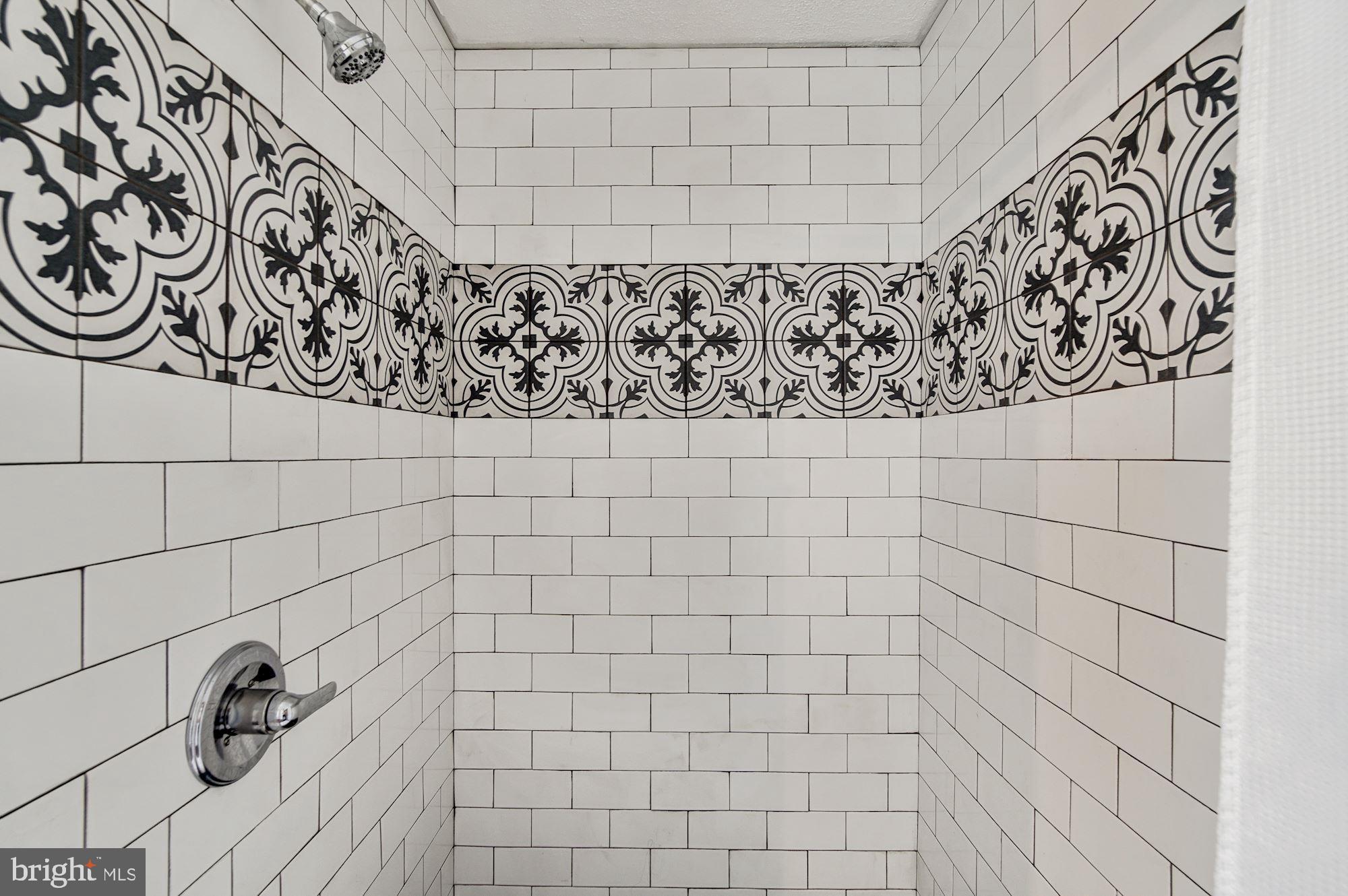 3290 South Manor Road Coatesville, PA 19320 - Photo 24 of 42 Shower