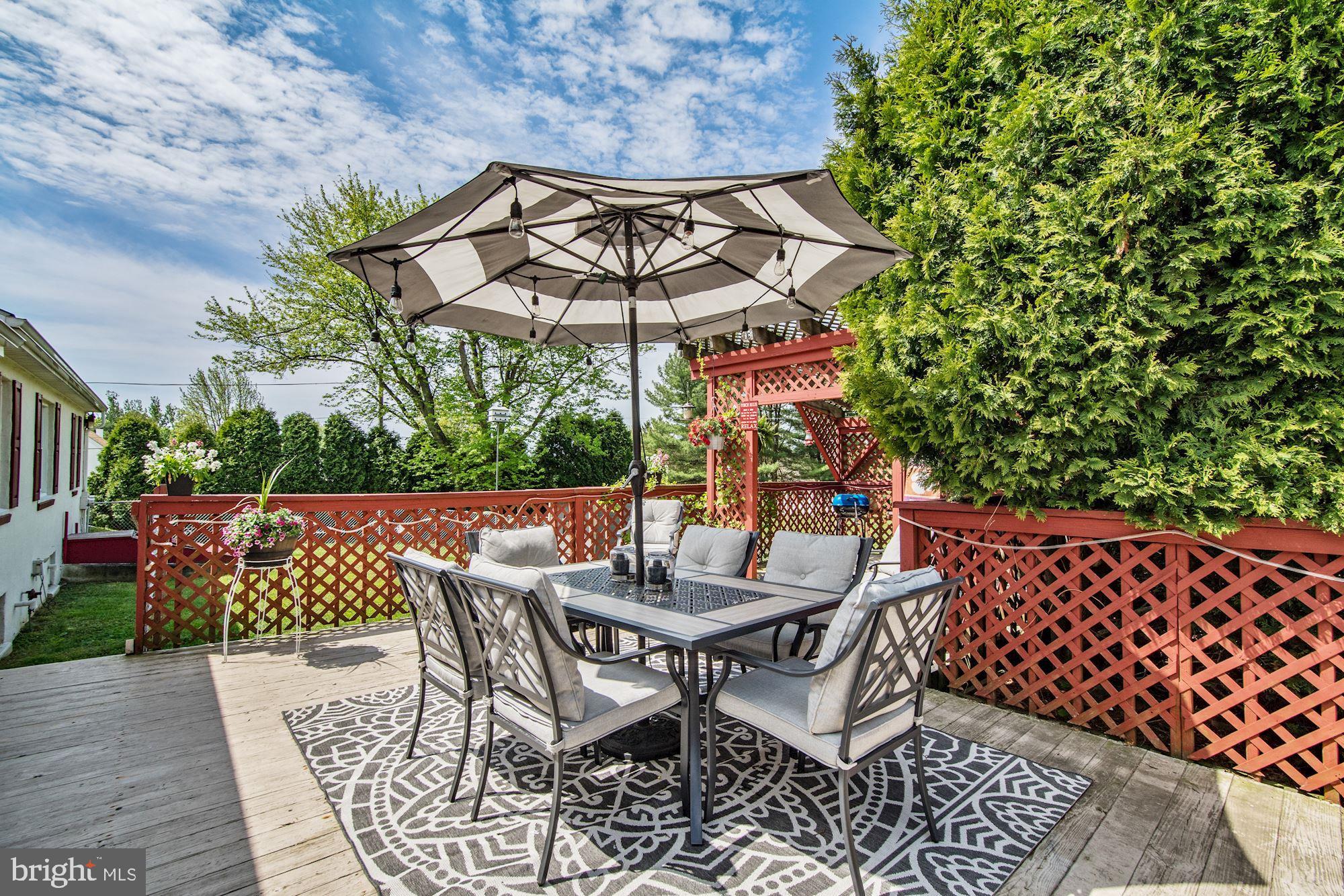 3290 South Manor Road Coatesville, PA 19320 - Photo 31 of 42 Deck