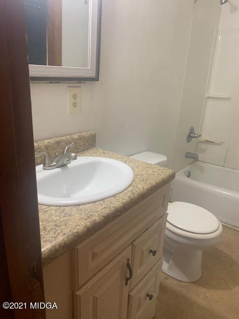 1346 Williamson Road Macon, GA 31206 - Photo 7 of 13 1346Williamsonbath
