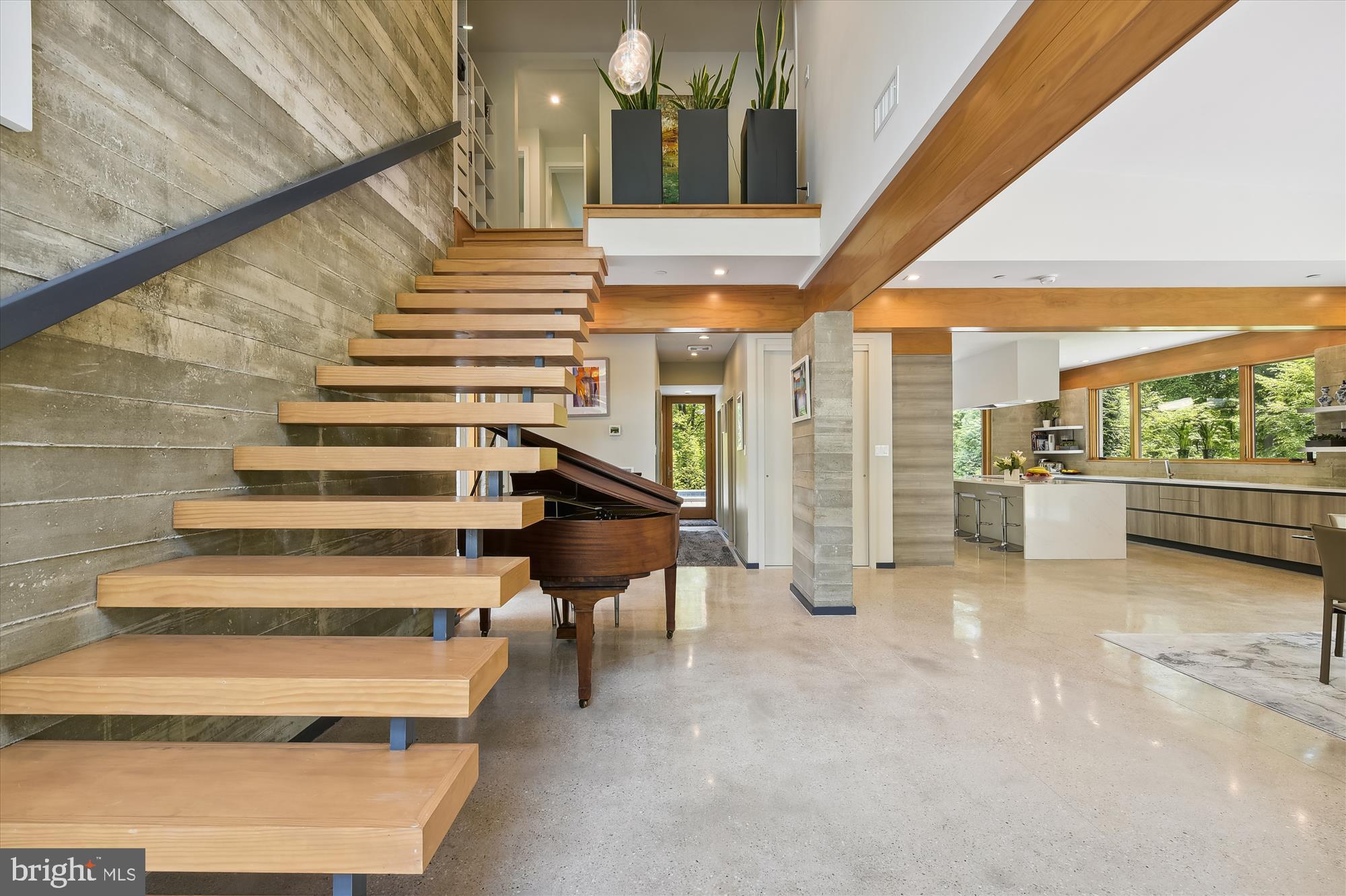 917 Sahlin Farm Road Annapolis, MD 21401 - Photo 11 of 50 Foyer with floating stairs
