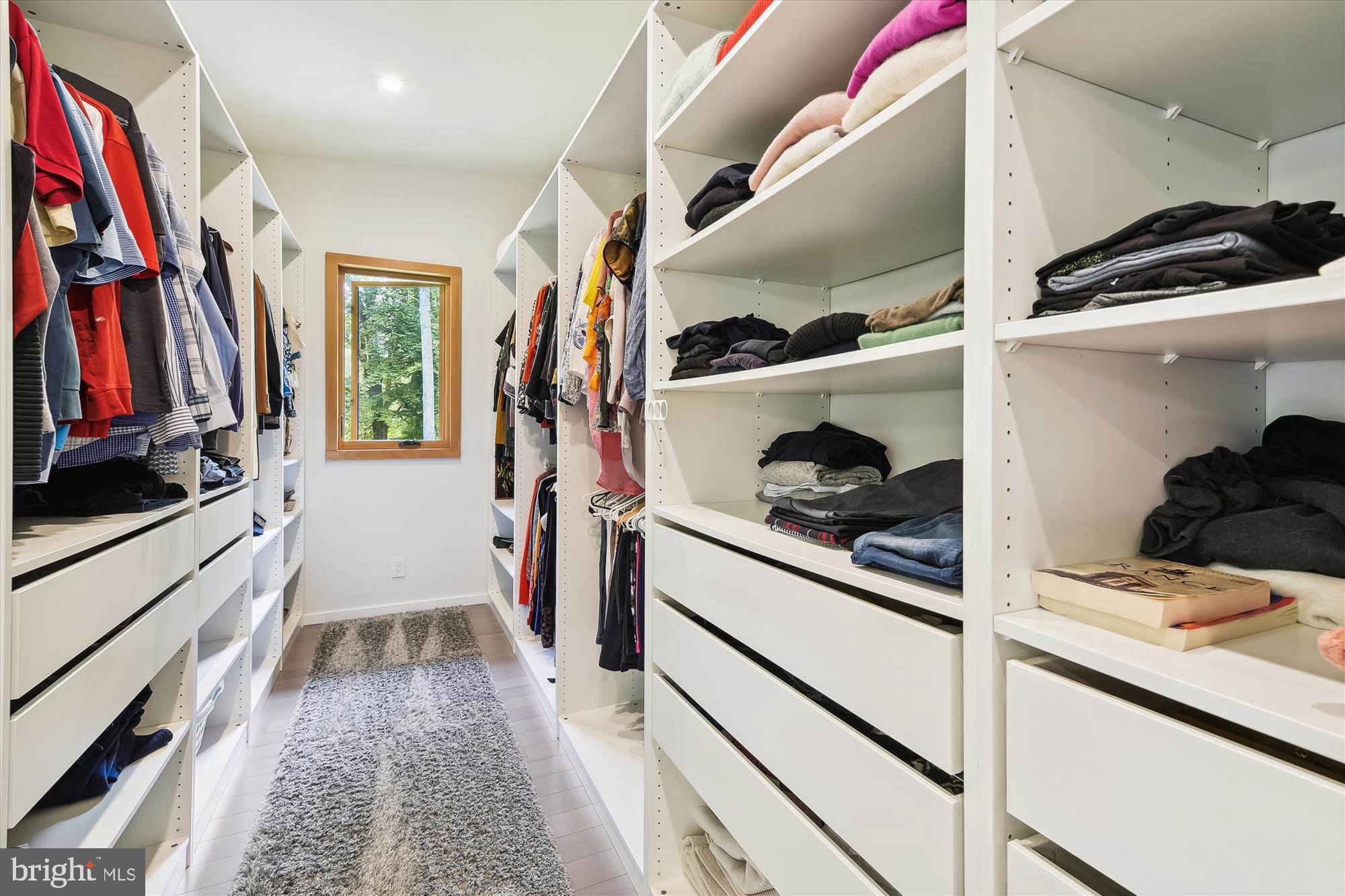 917 Sahlin Farm Road Annapolis, MD 21401 - Photo 41 of 50 Walk In Closet