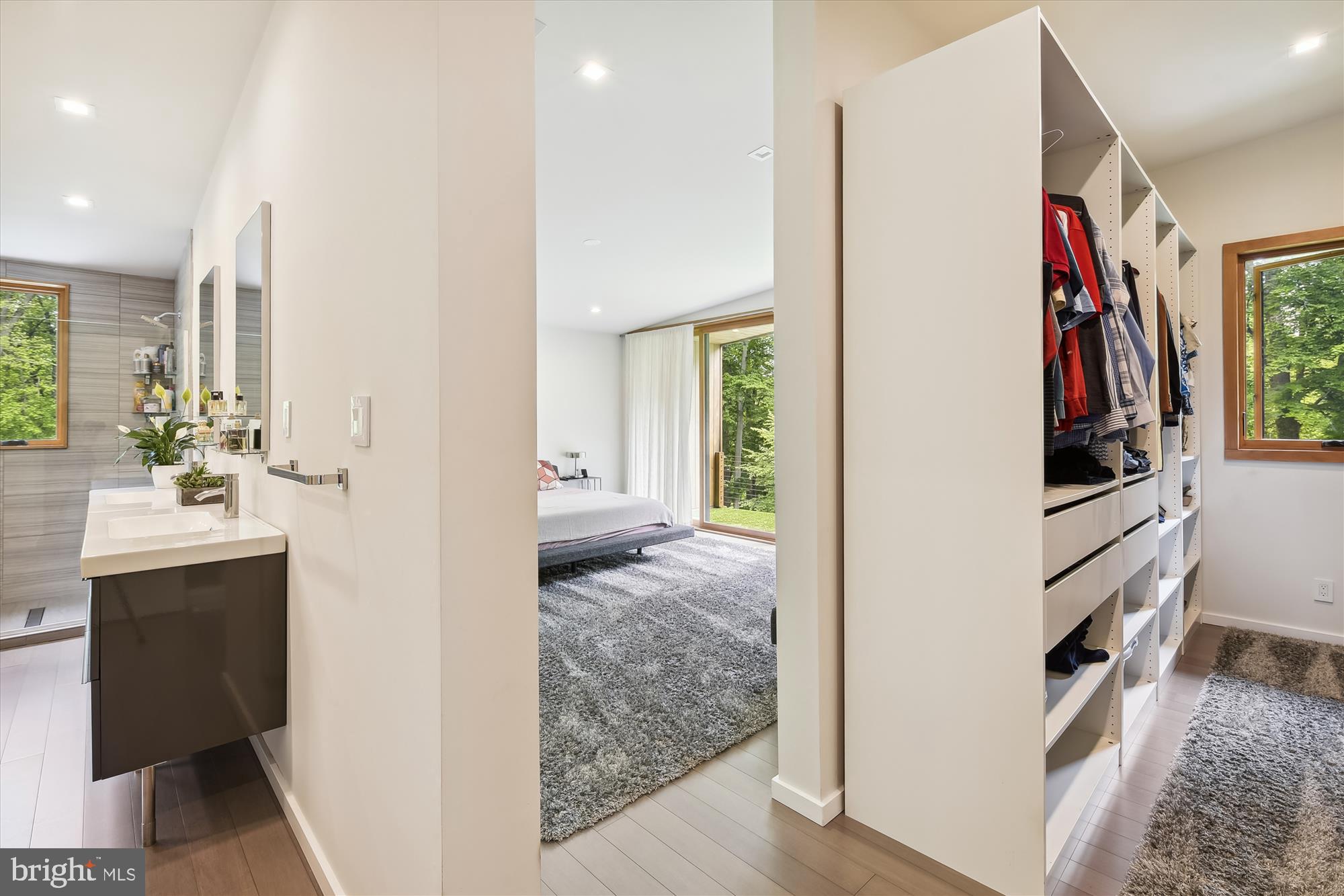 917 Sahlin Farm Road Annapolis, MD 21401 - Photo 42 of 50 Walk In Closet