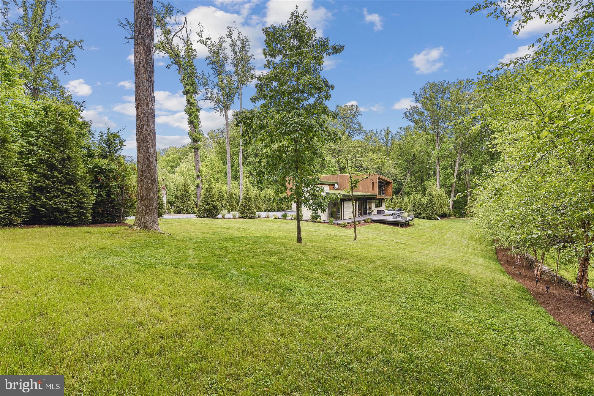 917 Sahlin Farm Road Annapolis, MD 21401 - Photo 9 of 50 Side Elevation