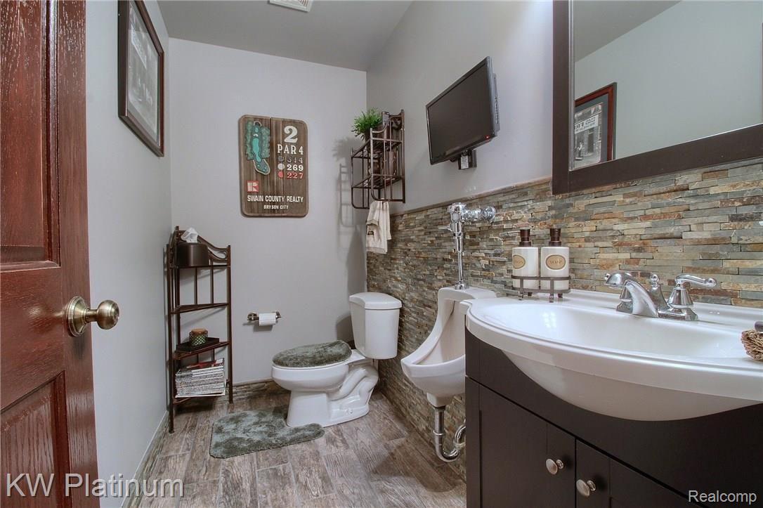 23633 Hagen Road Macomb, MI 48042 - Photo 39 of 53 Finished_Lower_Level_Half_Bath.jpg