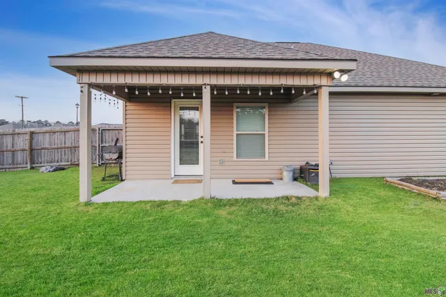 $230,000 | 12188 Buddy Ellis Road, Denham Springs, LA 70726