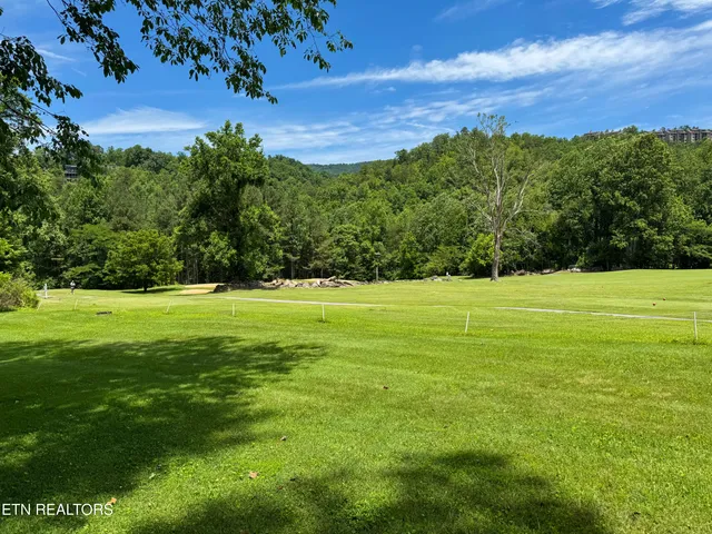 $249,999 | 3815 East Parkway, Unit 13, Gatlinburg, TN 37738