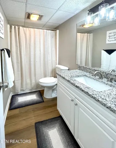 $249,999 | 3815 East Parkway, Unit 13, Gatlinburg, TN 37738