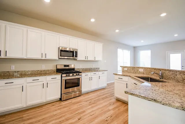 $2,900 | 3716 Vail Spgs Drive, Richmond, TX 77469