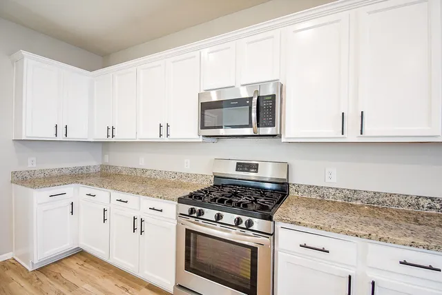 $2,900 | 3716 Vail Spgs Drive, Richmond, TX 77469