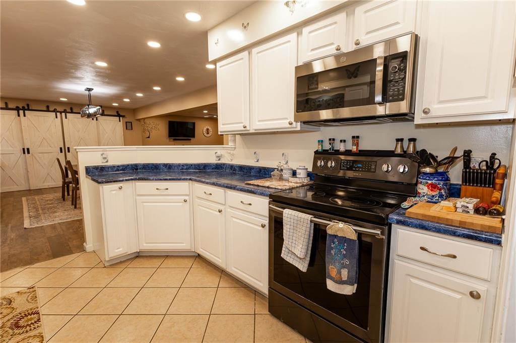 2491 Leesburg Grove City Road Mercer, PA 16137 - Photo 13 of 29
