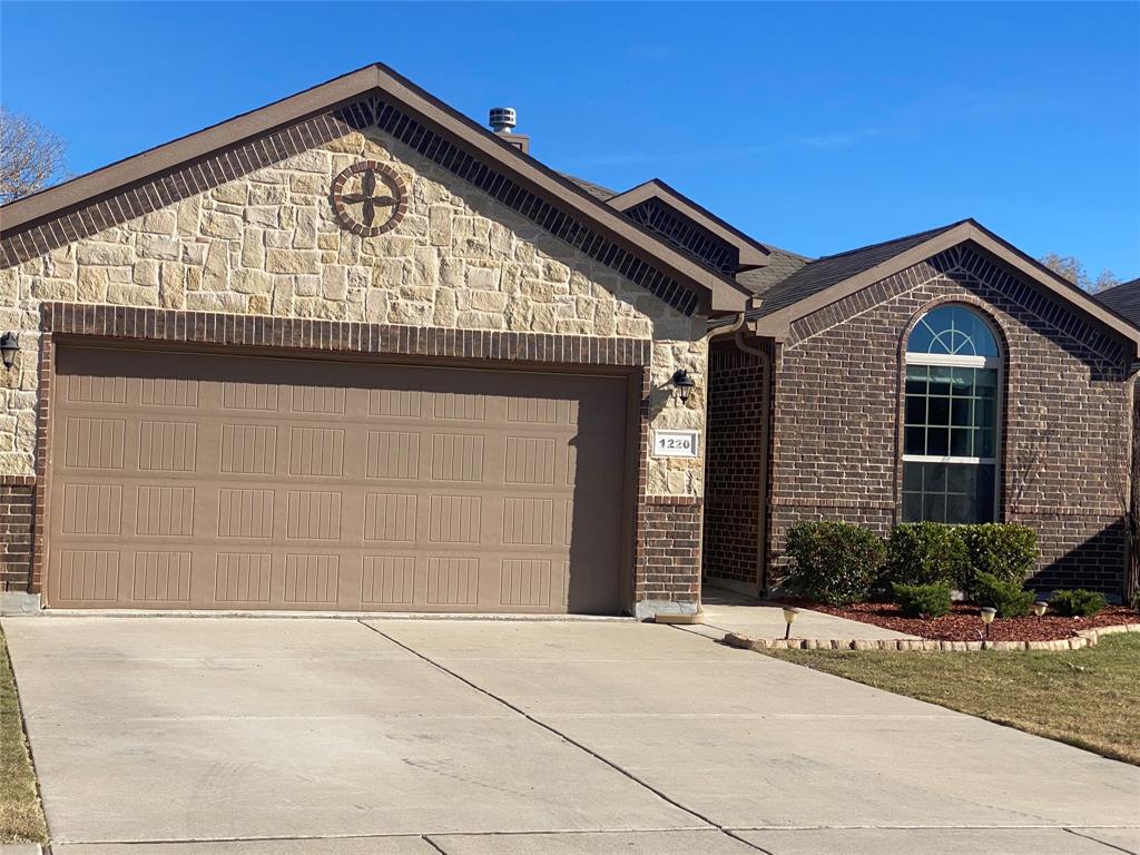 1220 Scott Drive Weatherford, TX 76087 - Photo 2 of 35