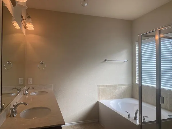 $329,000 | 1220 Scott Drive, Weatherford, TX 76087