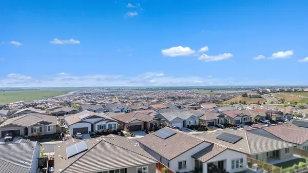 $910,000 | 3385 Rock Springs Ranch Drive, Folsom, CA 95630