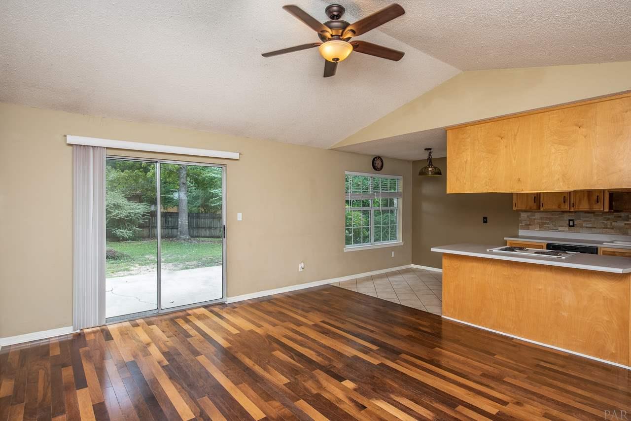 701 Valley Ridge Way Pensacola, FL 32514 - Photo 4 of 29 Gallery Image 4