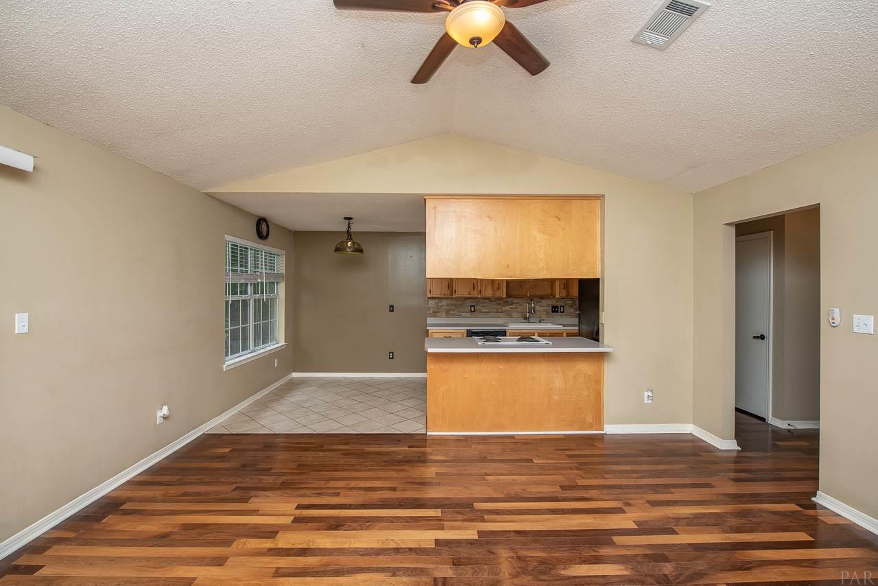 701 Valley Ridge Way Pensacola, FL 32514 - Photo 5 of 29 Gallery Image 5