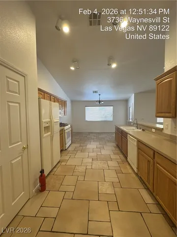 $1,950 | 3736 Waynesvill Street, Las Vegas, NV 89122
