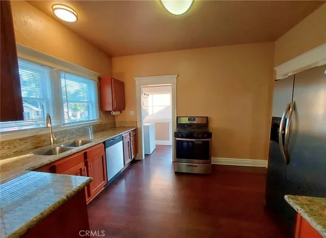 $1,449,000 | 530 South Broadway, Santa Ana, CA 92701