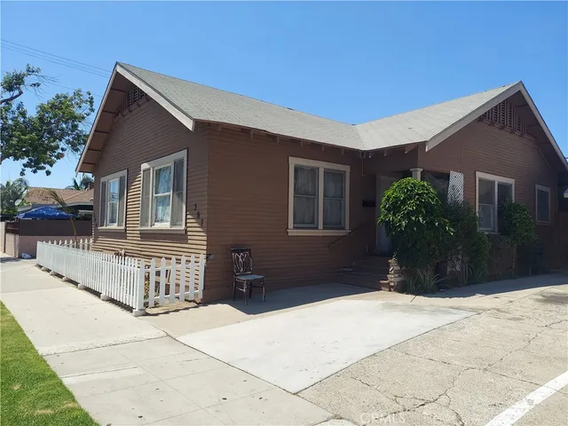 $1,449,000 | 530 South Broadway, Santa Ana, CA 92701