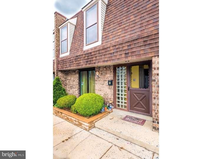 11813 Academy Road, Unit E2 Philadelphia, PA 19154 - Photo 1 of 13